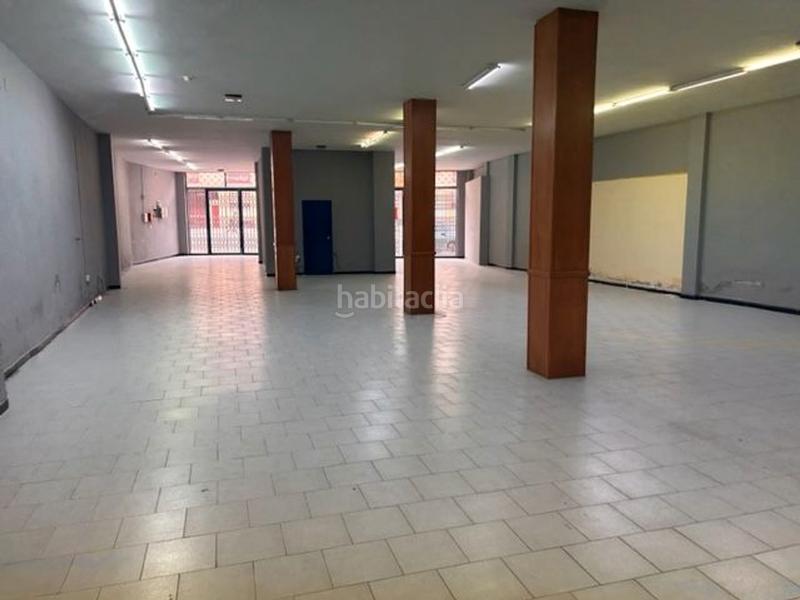 Foto a2d09d3a-9540-4c27-825a-c9cde496fad1. Alquiler local comercial en calle ancha 38 amplio local comercial en alquiler en calle ancha en Puertollano