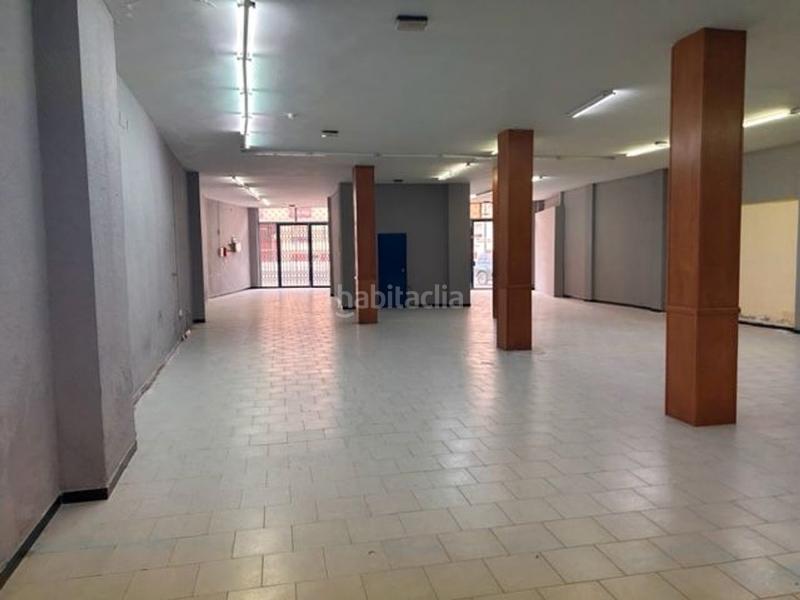 Foto fcaa0078-8e22-4ae1-a2c8-44fe3b054341. Location local commercial dans calle ancha 38 dans Centro Puertollano