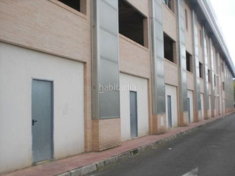 Foto 8d46b876-5762-47a7-ad43-4b65f7b2bbfb. Lloguer local comercial a calle malagón 9 a PAU 2-600 Puertollano