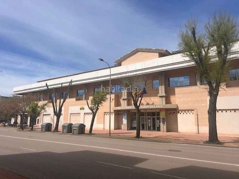 Foto ec767580-6a75-45d0-88e9-85ff52514ab5. Lloguer local comercial a calle malagón 9 a PAU 2-600 Puertollano