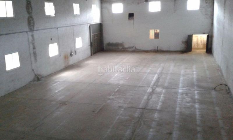 Foto 24ece8b3-ea6f-43ad-97ee-ac7b1652ab47. Capannone industriale in Larache Ciudad Real