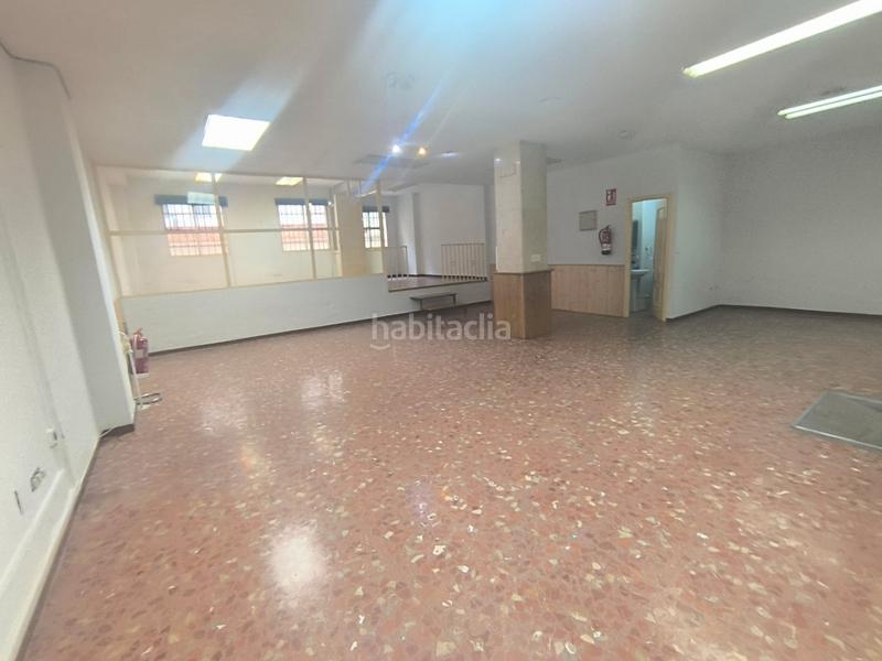 Foto b064488e-1beb-4add-bcd6-0e39fa9a3d70. Alquiler local comercial  a pie de calle en Ciudad Real