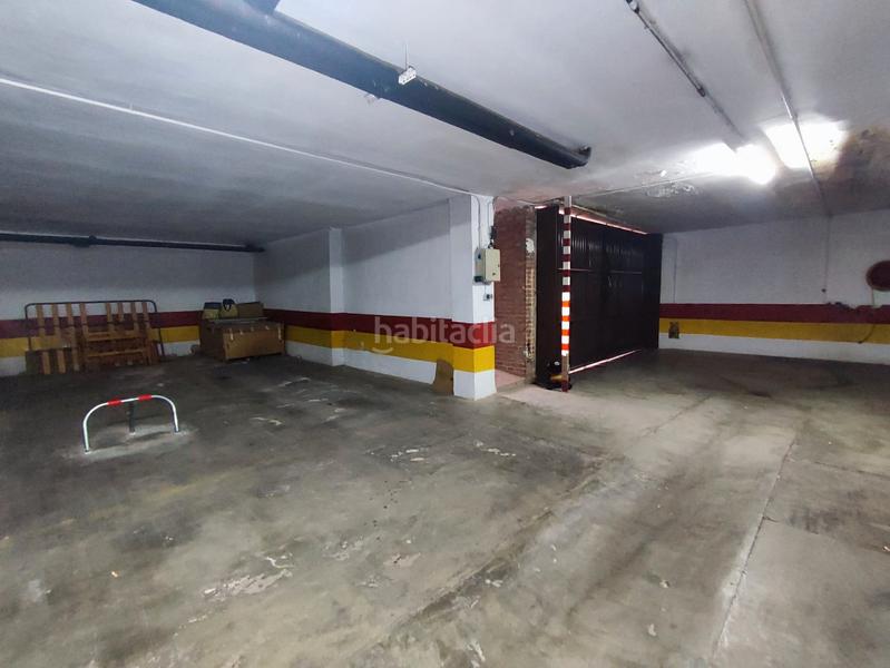 Foto aad2213c-ae42-42dd-b420-8e056cad3631. Aparcament cotxe a barrio san juan 3b a Tomelloso