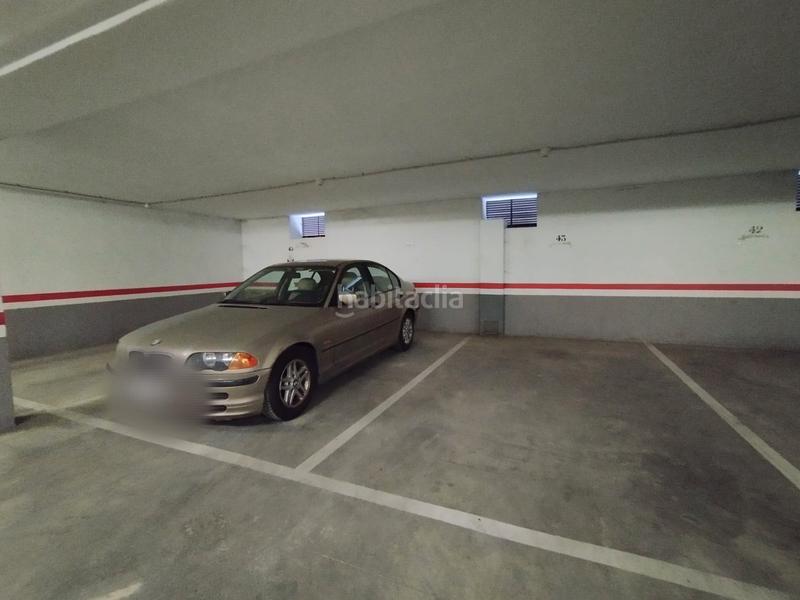 Foto 04cb78fd-5287-4603-bcf1-3b8fefb6e8f3. Parking voiture dans calle clemente cuesta santandreu 10 dans Tomelloso