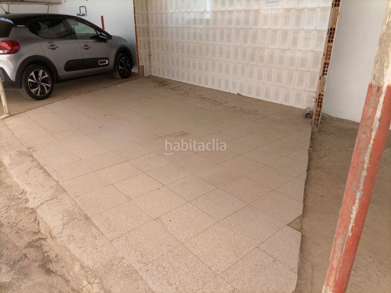 Foto 7b0e98a6-9f5d-46fb-a229-d8e5a77edd57. Alquiler parking coche plaza de garaje de amplias dimensiones en Ciudad Real