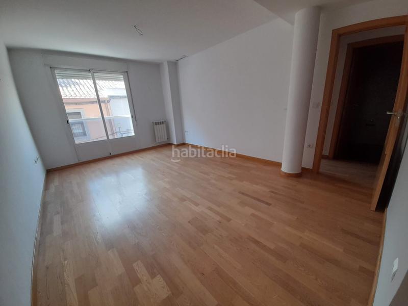 Foto 93ba2a2a-7db0-4a64-9e17-ae403c3c42d3. Appartamento con riscaldamento parcheggio in Centro Puertollano