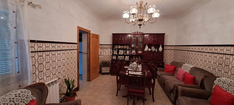 Foto 3ce6271e-6bf3-4f4b-8f1a-f7d19d3b5b50. Haus mit heizung in Carretera de Córdoba - Libertad Puertollano