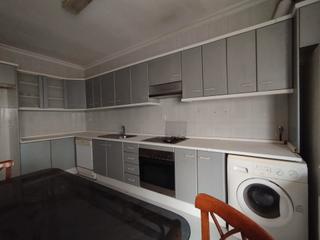 Casa adossada  Calle oriente. Casa adosada en urbanización privada en tomelloso
