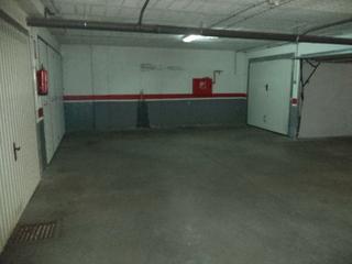 Aparcament cotxe  Calle castelar. Cochera doble y trastero-zona centro