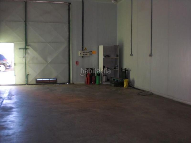 Foto 383ee21a-2c95-4ec4-948d-9432f7969d43. Nau industrial a Almodóvar del Campo