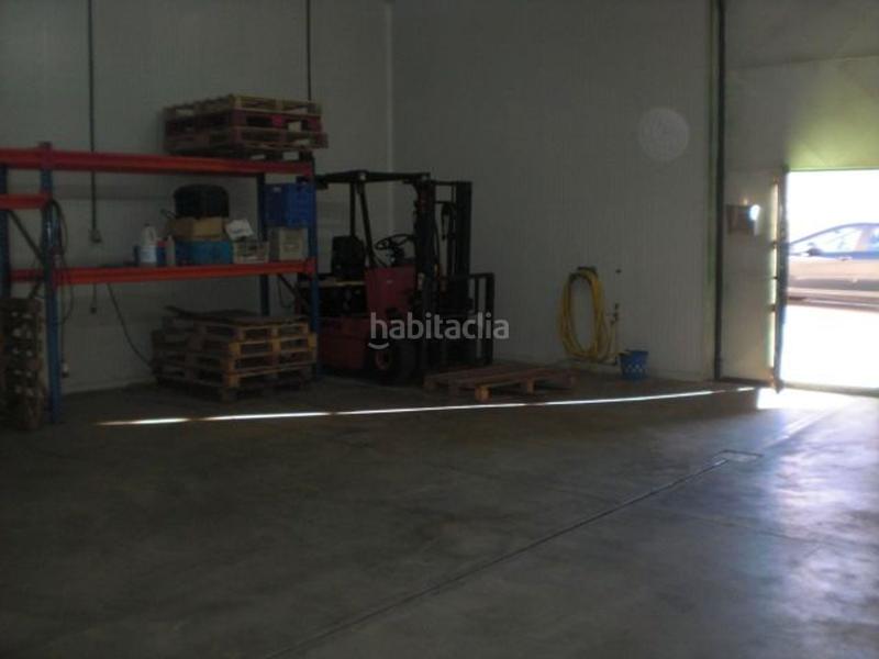 Foto d87be150-a8fc-40fa-b9b6-37d8396c2154. Nau industrial a Almodóvar del Campo