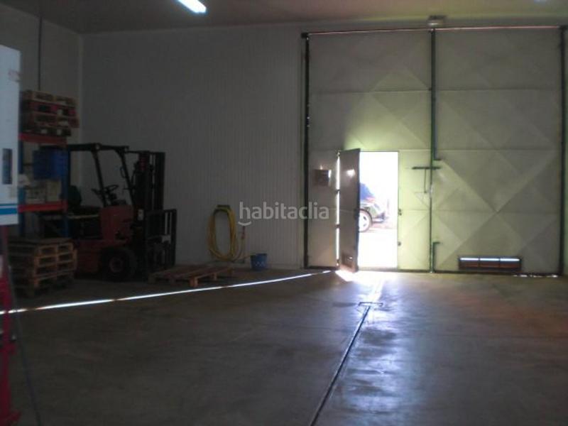 Foto dfa64762-0e1a-474b-86f8-82748c088c2a. Nau industrial a Almodóvar del Campo