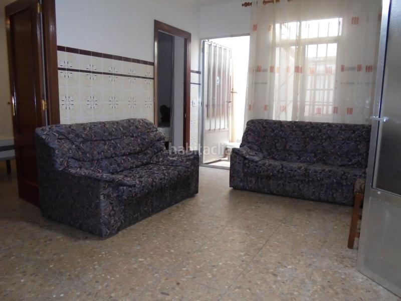 Foto 4a7e3d0a-e19e-4439-a84a-89edf40e2047. Casa adossada amb aparcament a Centro Puertollano