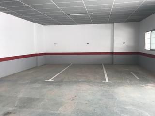 Nau industrial  Calle de toledo. Se vende parking nuevo en rentabilidad