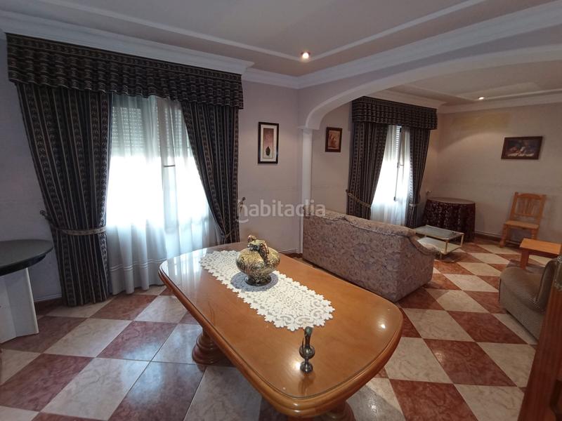 Foto f94c7797-cc30-488e-9516-bff71a06b3e8. Casa amb calefacció aparcament a Tomelloso