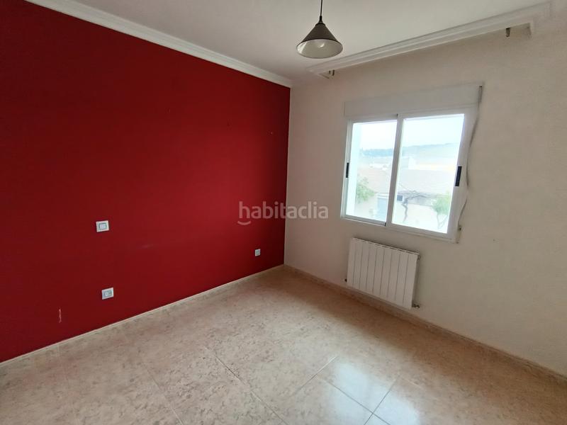 Foto 461e7aaf-2aee-4b8f-b385-0b7cb77f4ca1. Casa adossada amb calefacció aparcament a Alcolea de Calatrava