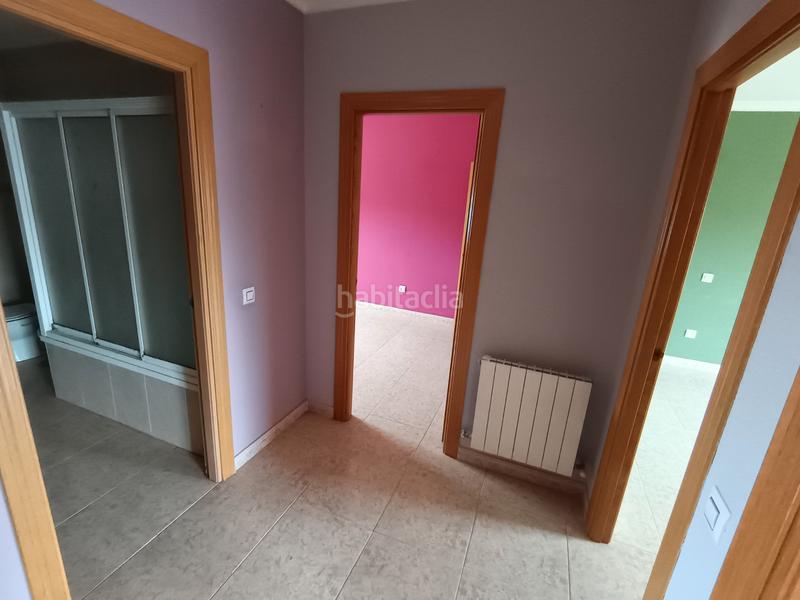 Foto 5e466efe-7603-4000-b95f-66693a74665b. Casa adossada amb calefacció aparcament a Alcolea de Calatrava