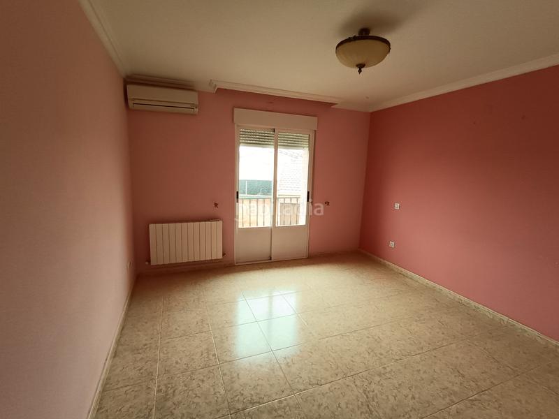 Foto 99a0064d-5b42-4fc2-96df-4047f2144908. Casa adossada amb calefacció aparcament a Alcolea de Calatrava