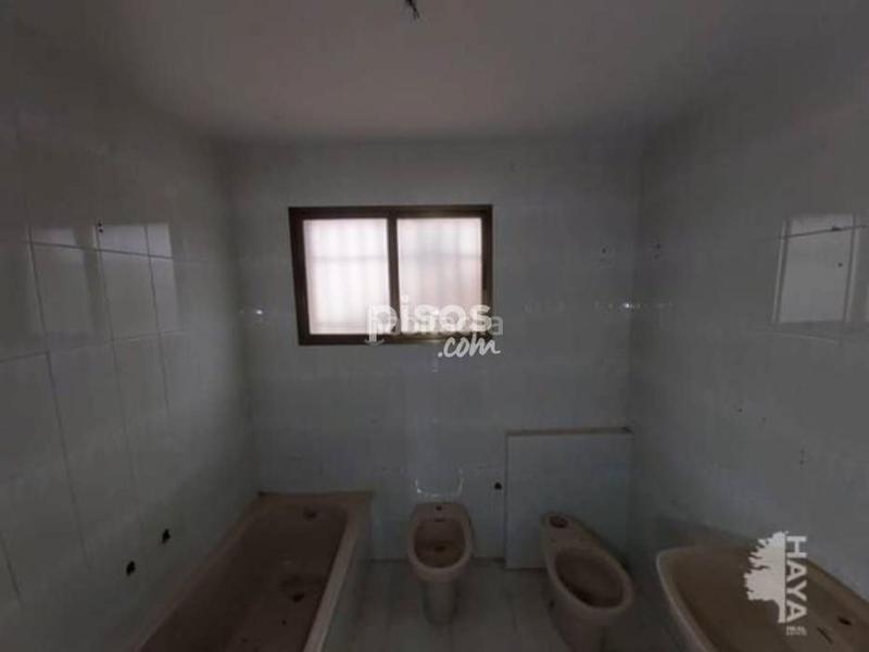 Foto dbb7ea2d-47b5-4335-8255-8234dc8f4ca2. Casa adossada amb aparcament a Brazatortas
