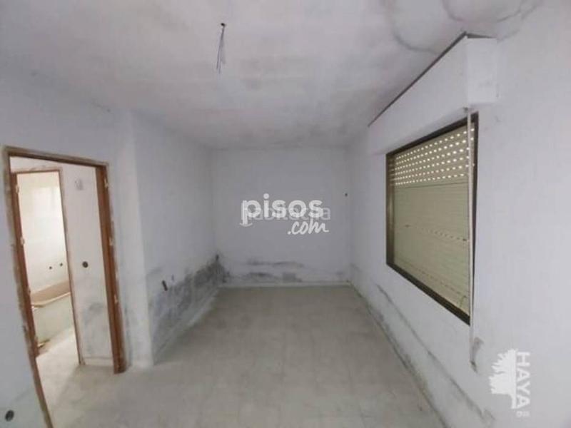 Foto e9d0fdb7-06a5-4ee2-b50a-e1959a3f2214. Casa adossada amb aparcament a Brazatortas