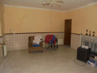 Casa aparellada  Calle zorrilla. Casa para reformar a su gusto de una sola planta.