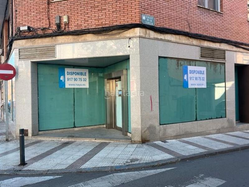 Foto 56d197ff-de78-42ba-a741-0ba286d6e4ed. Alquiler local comercial en plaza constitución s/n ¡oportunidad única para tu negocio! en Puertollano