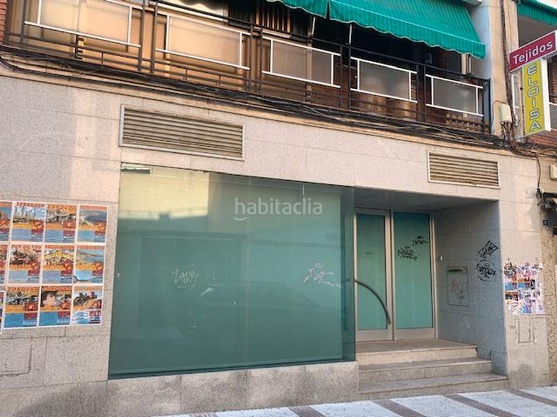 Foto e0979087-f06c-4a3e-a75d-fe7f1ab163fd. Alquiler local comercial en plaza constitución s/n ¡oportunidad única para tu negocio! en Puertollano