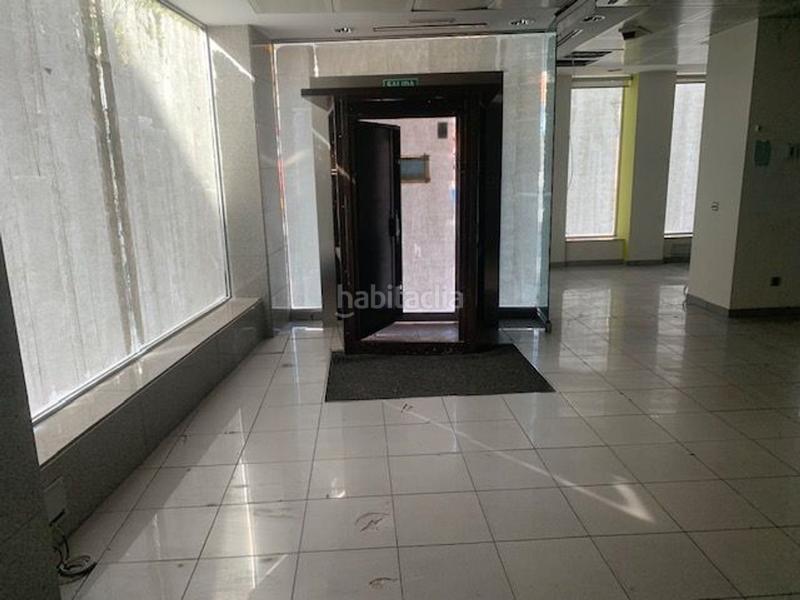 Foto f2dc5c99-a0d8-4517-9722-fecbd4aa9cbd. Lloguer local comercial a plaza constitución s/n a Puertollano