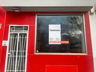 Lloguer Local Comercial  Paseo de san gregorio. Local comercial con mobiliario de oficina totalmente acondiciona
