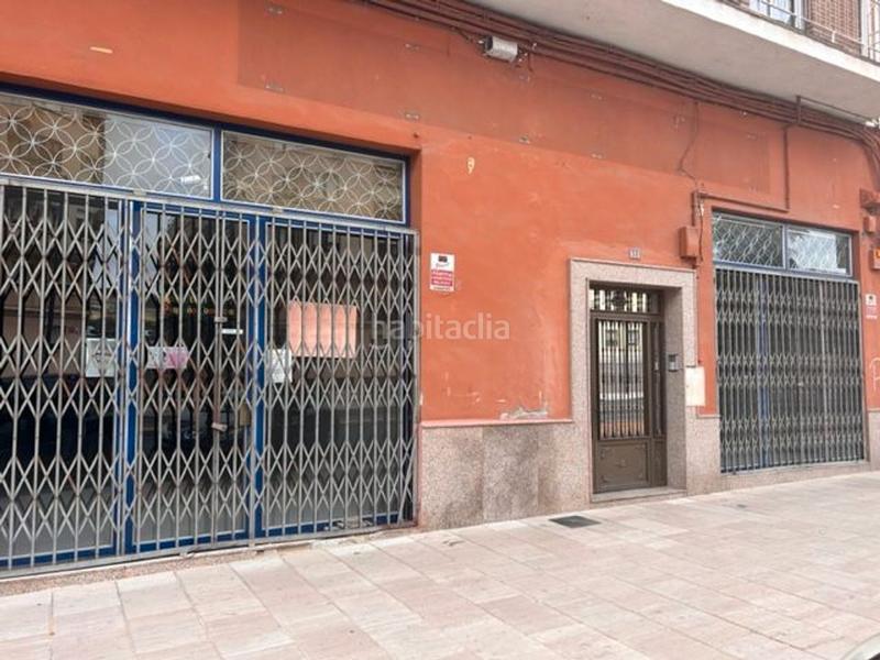 Foto 61b94bde-b1e6-4052-b6f7-d1dddb7e336c. Alquiler local comercial te presentamos este amplio local comercial en alquiler ubicado en la calle ancha en Puertollano
