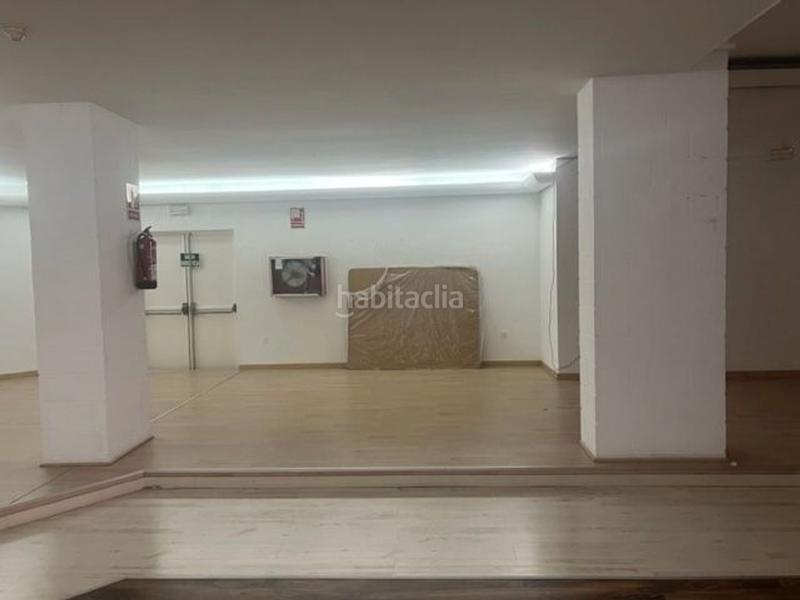 Foto 0d1c5ef5-488c-4d47-b8cd-84c7dde86f38. Lloguer local comercial a Centro Puertollano