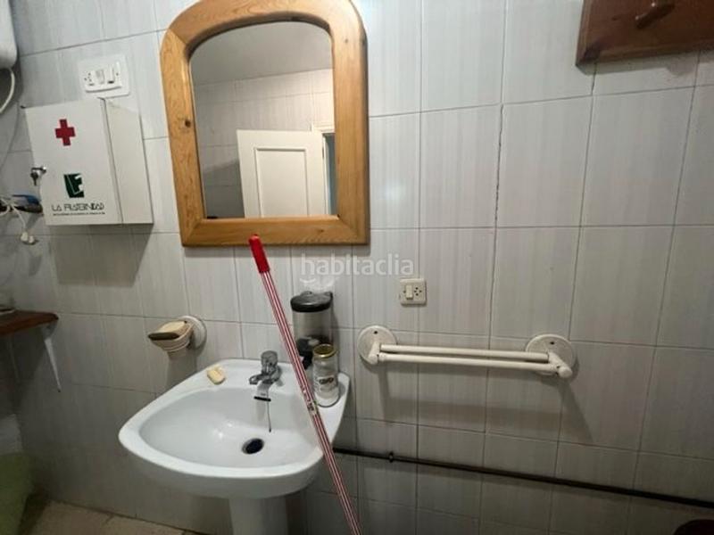 Foto f4857f2f-3f79-43f6-8fcc-7551d1809e3e. Lloguer local comercial a Centro Puertollano