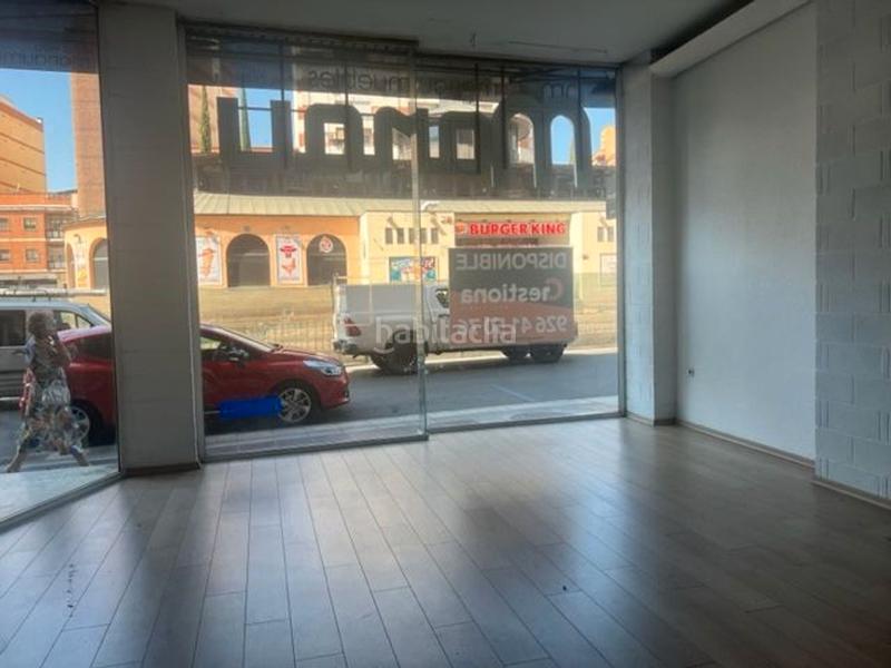 Foto c2ec55f0-96eb-4b4d-8df1-b6ffa35be1fa. Location local commercial dans Centro Puertollano