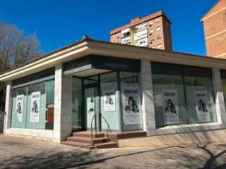 Local commercial  Plaza de alcudia. Local en venta: amplio y luminoso local esquinero