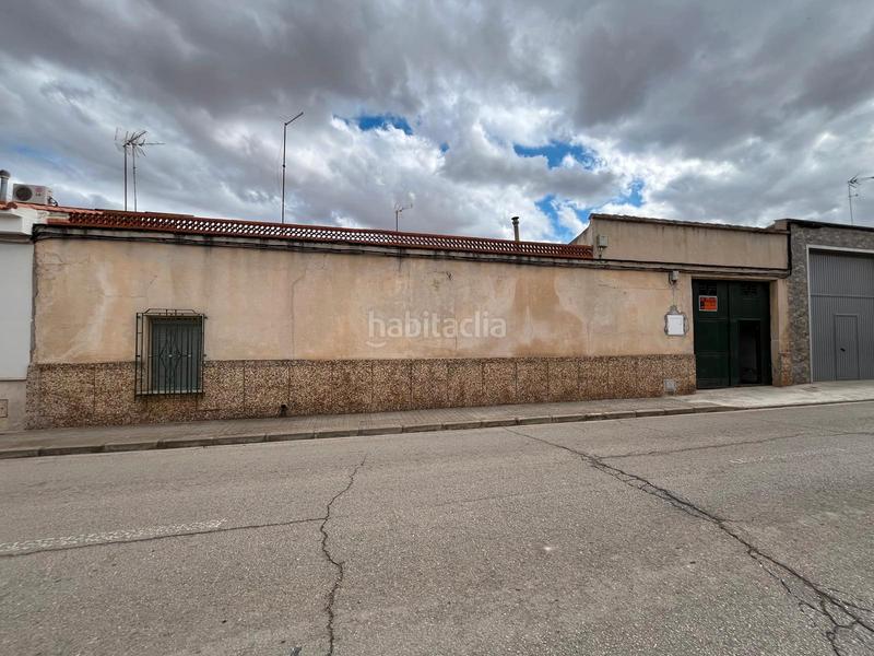 Foto 2e91632e-f79e-4cf8-b3b1-d86e2a4890be. Casa amb aparcament a Tomelloso