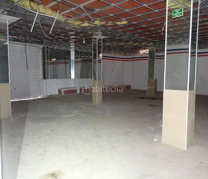 Foto 5da47fb2-7969-42a5-b1c6-7e2036d30627. Local comercial a Pedro Muñoz