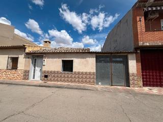 Casa a Calle ojuelo 8. Casa en venta en la calle ojuelo 12 en manzanares
