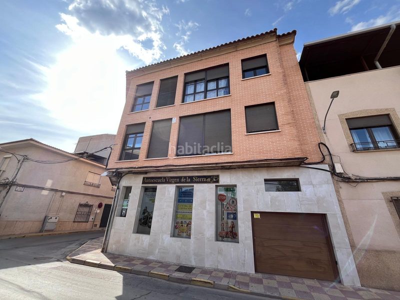 Foto 9efe940c-d605-4e14-9c12-55ad4f0c3e7c. Parking coche en calle macabil 44 plaza de garaje en Villarrubia de los Ojos