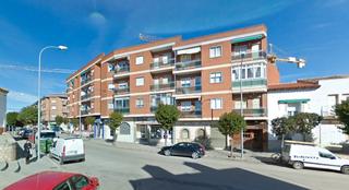 Pis  Calle general manrique de lara. Vivienda situada en la calle general manrique lara, en la locali