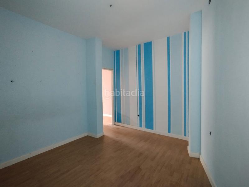 Foto 40c61ac4-9c71-4f41-907d-309362872d28. Local commercial dans calle campo 31 dans Tomelloso