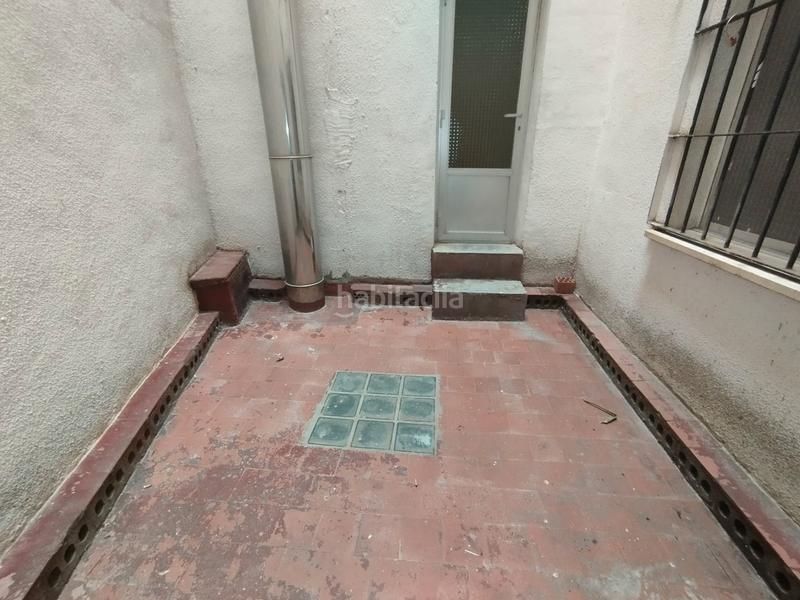 Foto b8c21532-e817-42d1-99c4-222091cf0b5f. Local commercial dans calle campo 31 dans Tomelloso