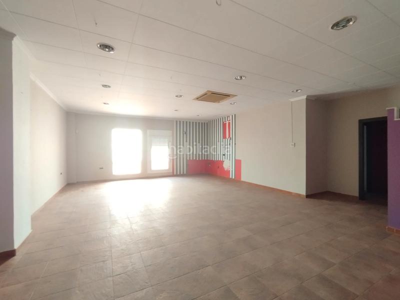 Foto d6bef090-3def-4c5c-978a-61f867987bd0. Local commercial dans calle campo 31 dans Tomelloso