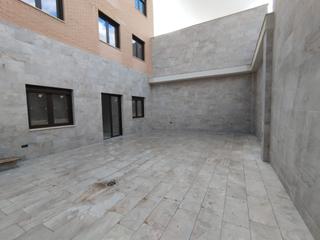 Appartement à Calle san felipe 24. Fantástico bajo en promoción a estrenar en c san felipe en tomel