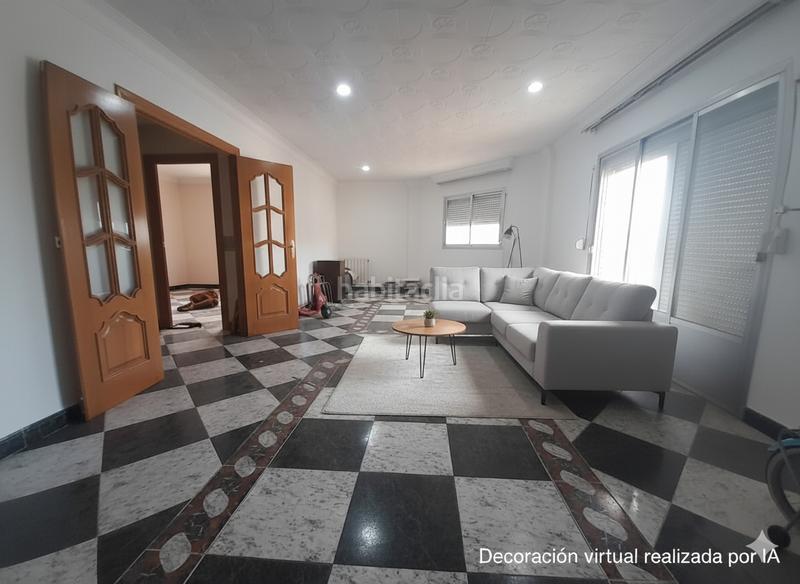 Foto efd4976a-db70-46d3-ba2f-cf342216bf1c. Flat with heating in Centro Puertollano