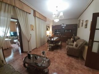 Maison  Calle romero de torres. Casa en una planta para entrar a vivir.