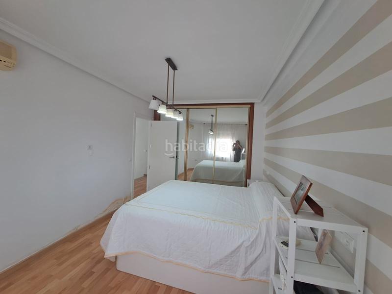 Foto 6ff3eaf4-a85c-4127-afdb-100463176995. Casa con riscaldamento parcheggio piscina in PAU 2-600 Puertollano