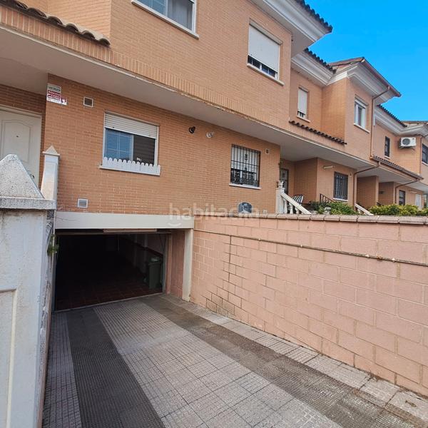 Foto 884067ef-ab32-486c-b135-980fa85d1a93. Casa con riscaldamento parcheggio piscina in PAU 2-600 Puertollano