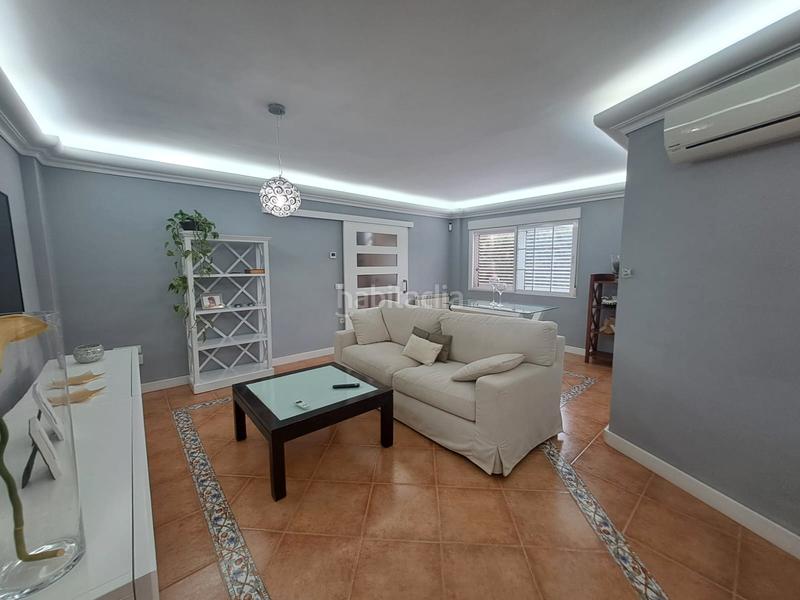 Foto b77cb046-97e0-407d-aef9-1512807a38ac. Casa con riscaldamento parcheggio piscina in PAU 2-600 Puertollano