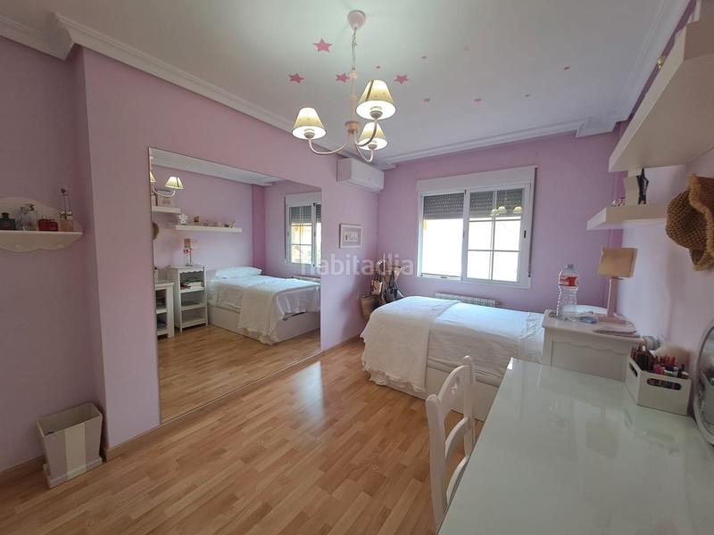 Foto dd0608a8-2289-469f-b728-e8098c28523b. Casa con riscaldamento parcheggio piscina in PAU 2-600 Puertollano