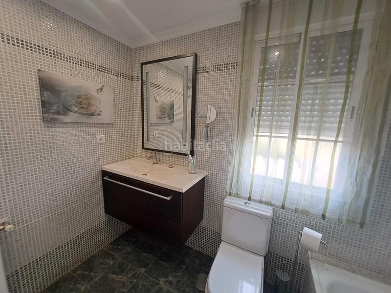 Foto dff89257-bf77-4163-9081-1a5c695e9943. Casa con riscaldamento parcheggio piscina in PAU 2-600 Puertollano